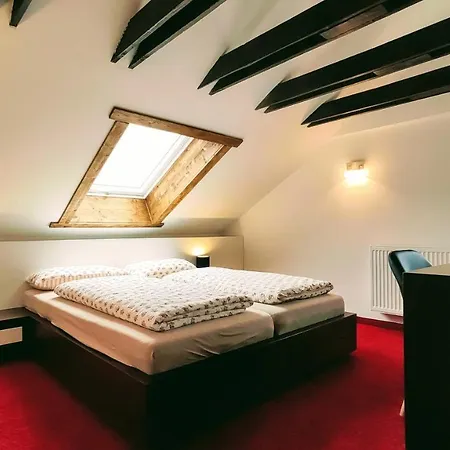 Xenos Апартаменты *